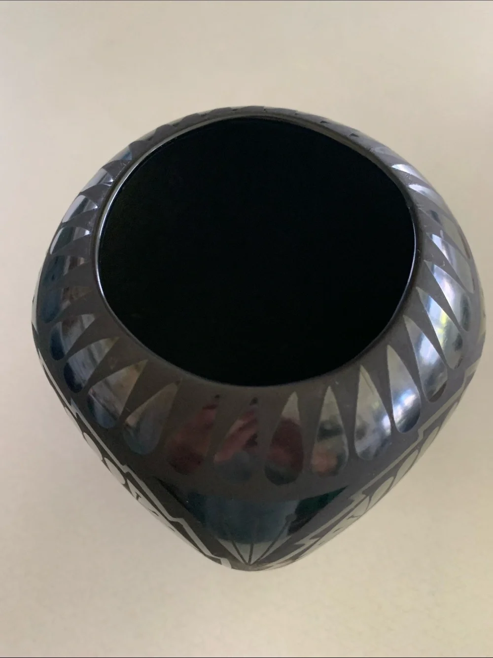 MATA ORTIZ Signed Blackware 5” X 4.50 Vase/Seed Pot. Handmade Mexican Pottery